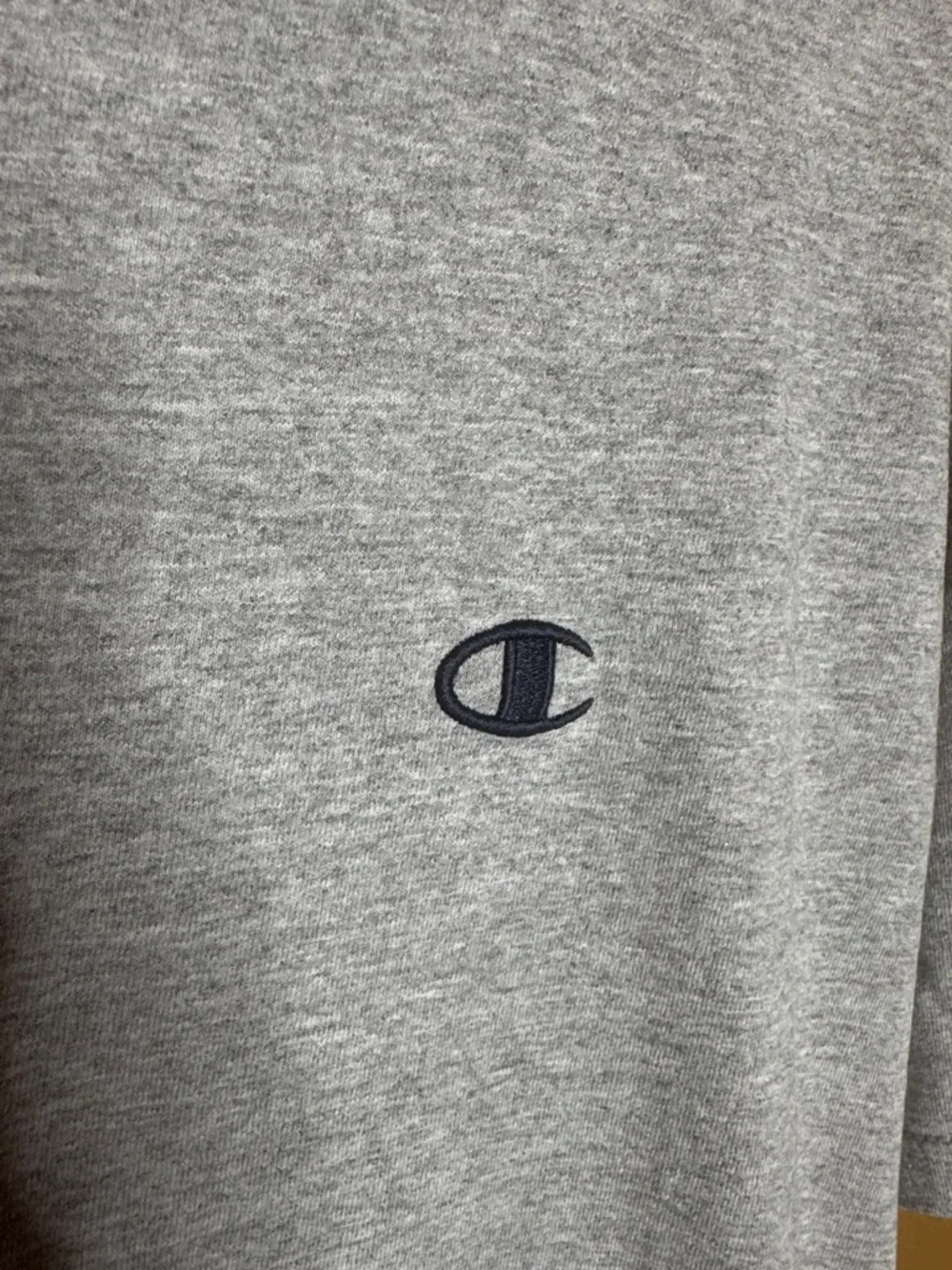 Champion Classic Gray Tee Shirt Oxford Heather Logo Crewneck Size Large - Picture 4 of 7